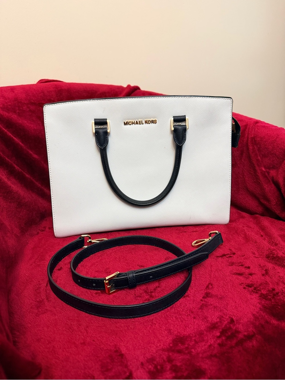 Michael Kors White and Black Saffiano Leather Crossbody Tote